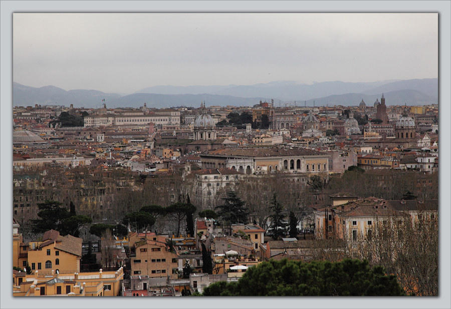 http://kvipic.ru/Rome/RomeShow/ViewsAndNight/IMG_4717a.jpg